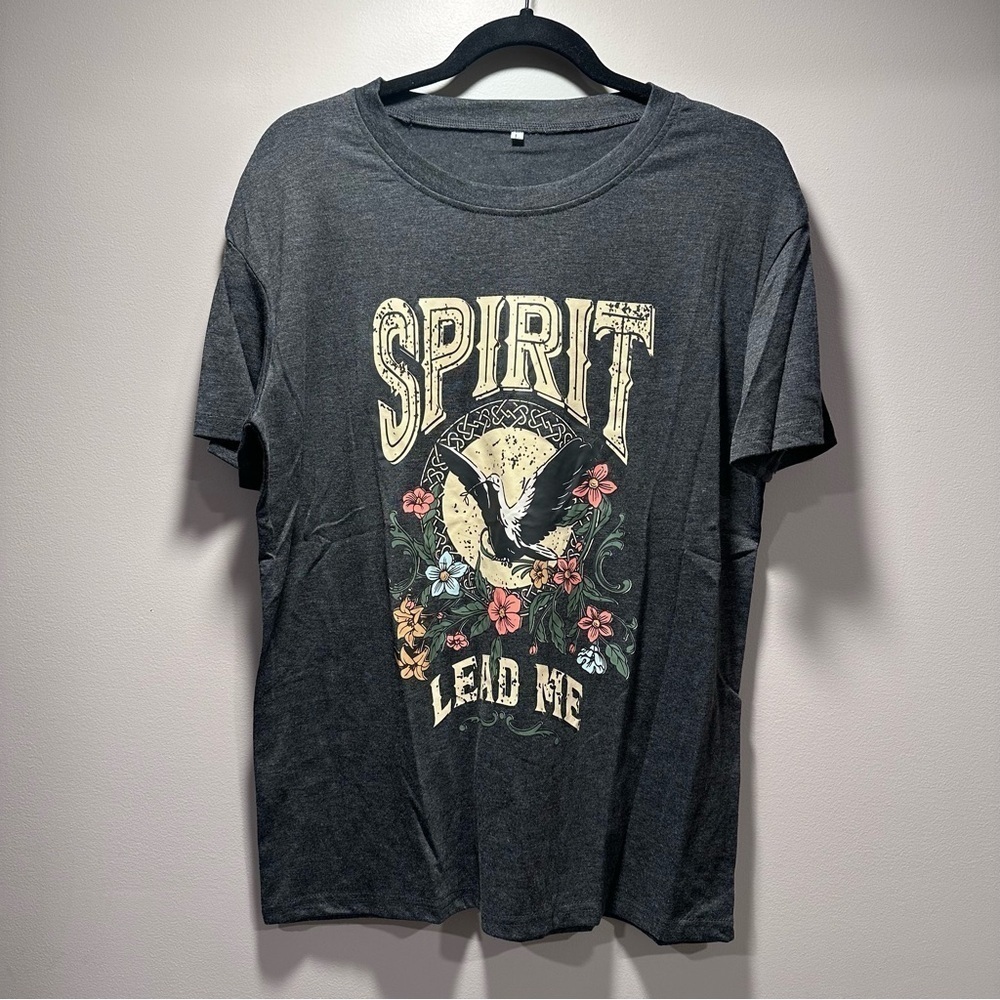 NIB Women’s Crew Neck T-shirt Relaxed Fit Casual Short Sleeve “Spirit Lead Me” - Picture 2 of 9